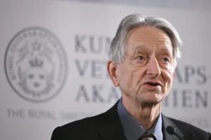 Nobel laureate Geoffrey Hinton said the AI endgame is not top of mind for researchers and tech companies.JONATHAN NACKSTRAND—AFP/Getty Images